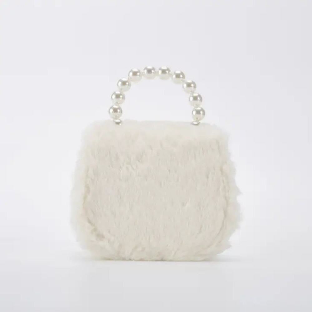 'Miss Spring' Cream Purse - Picture 3 of 5